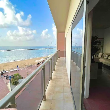 Luxury Beachfront In Canteras Madrid