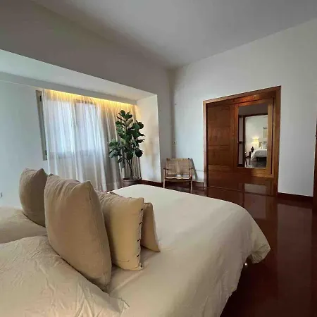 Luxury Beachfront In Canteras